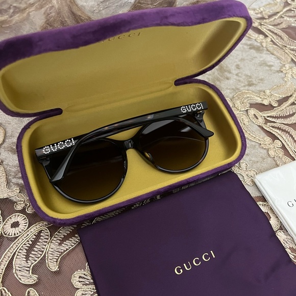 Gucci 56MM cat eye sunglasses
